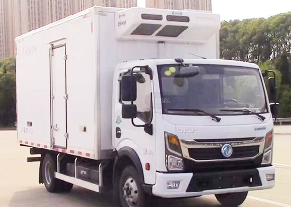 扬子江东风4米2纯电动冷藏车 WG5040XLCEVE1